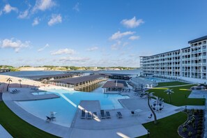 Pool - Topsider Condo w/ Stunning Lake Views, Shuffleboard & King Beds (Osage Beach)