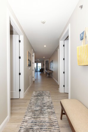 Interior - Topsider Condo w/ Stunning Lake Views, Shuffleboard & King Beds (Osage Beach)