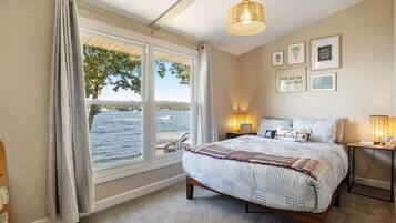 4 bedrooms, individually decorated, individually furnished, bed sheets