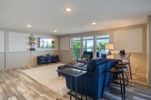 하우스, 침대(여러 개), 파티오 (Holiday Point) | 내부