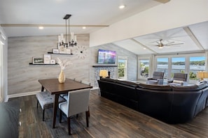 Casa, varias camas, patio (Holiday Point) | Interior