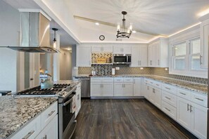 Hus - flera sängar - uteplats (Holiday Point) | Eget kök