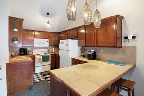 Ferienhaus, Mehrere Betten, Terrasse (Bikini Bungalow) | Eigene Küche