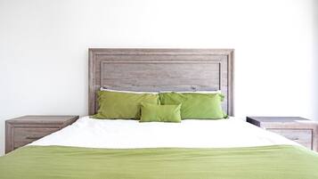 Condo, várias camas, acesso à piscina (Treetop Vibes on Horseshoe Bend) | 2 quartos, individualmente decorados, individualmente mobiliados