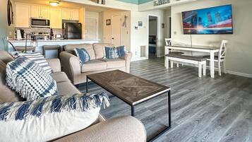 Lejlighed - flere senge - adgang til pool (Blue Haven) | Opholdsområde