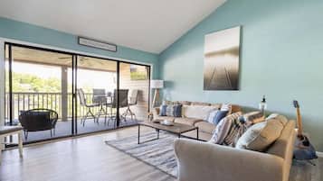 Condo, Multiple Beds, Pool Access (Blue Haven) | Living area