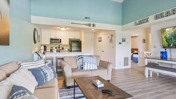 Condo, Multiple Beds, Pool Access (Blue Haven) | Living area