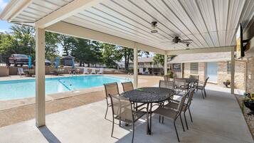 獨棟房屋, 多張床, 庭院 (Pelican Place) | 游泳池