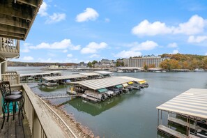 Casa, diversos llits, pati (Pelican Place) | Vista des de l'habitació