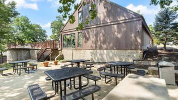 ํ
๋ผ์ค/ํํฐ์ค