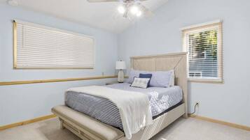 House, Multiple Beds, Patio (Wolf Lakehouse) | 6 bedrooms, individually decorated, individually furnished, bed sheets