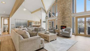 House, Multiple Beds, Patio (Wolf Lakehouse) | Living area