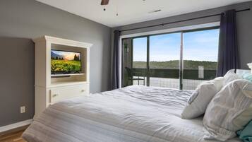 Condo, Multiple Beds, Pool Access (Lakeside Oasis) | 2 bedrooms