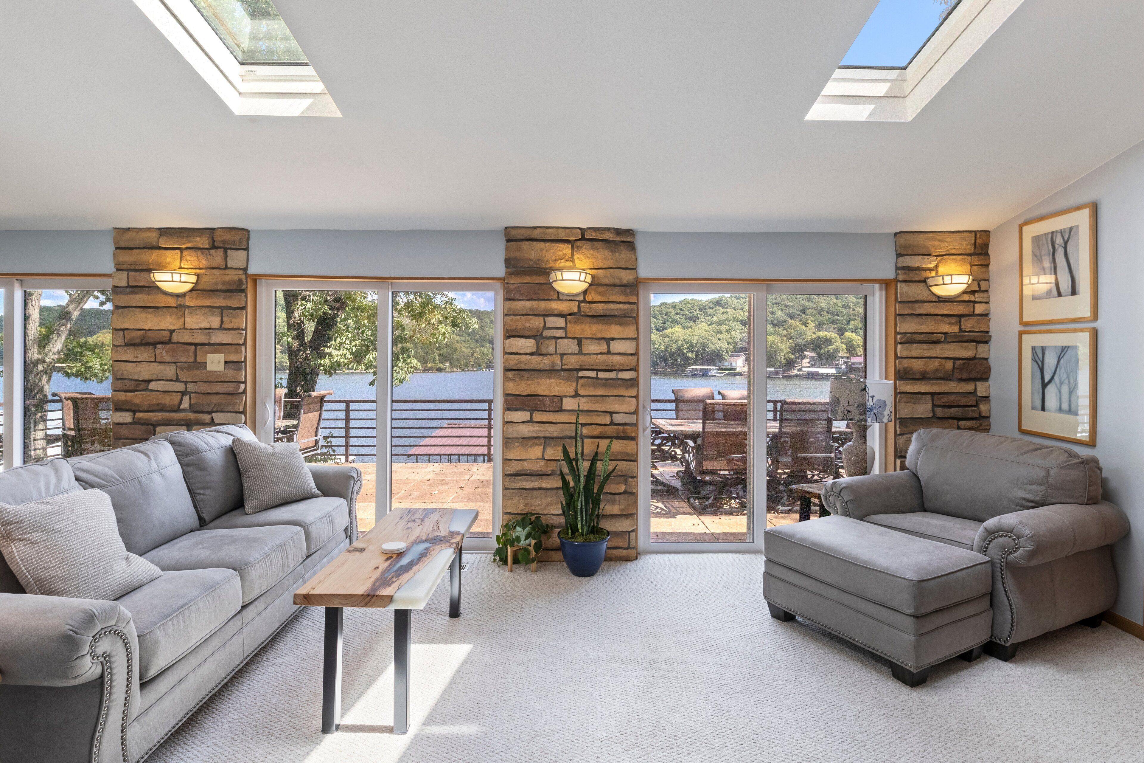 House, Multiple Beds, Patio (Bogue Bay Lake Front Oasis) | Living area