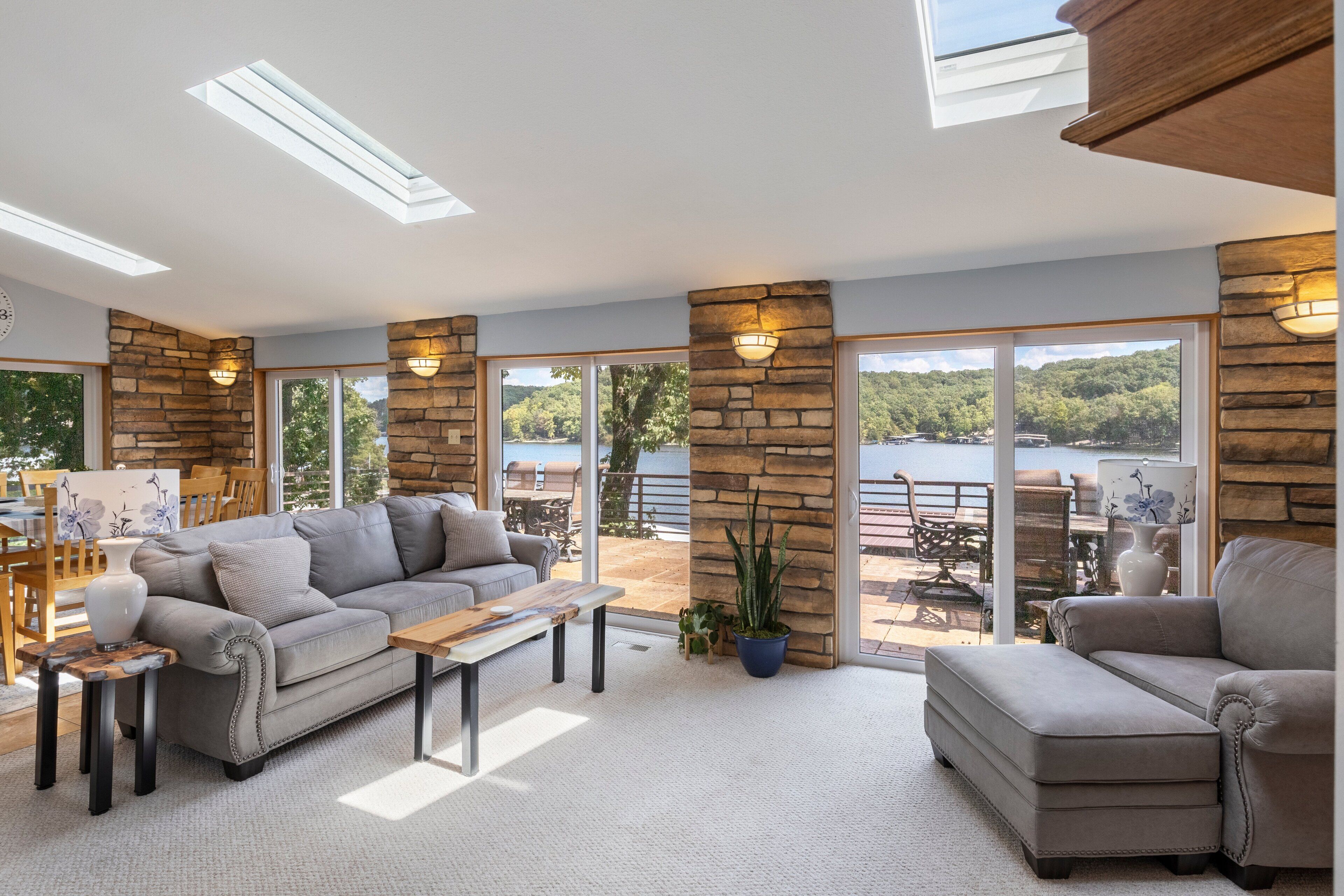 House, Multiple Beds, Patio (Bogue Bay Lake Front Oasis) | Living area