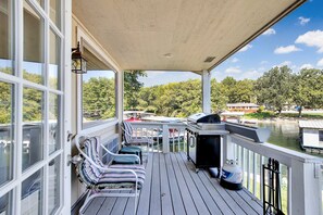 BBQ/picnic Area - Amazing Dock Fishing With Swim Area & Gentle Lot (Gravois Mills)