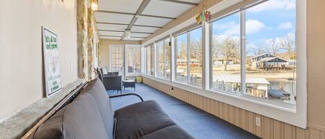 Maison, plusieurs lits, patio (Dock Holiday) | Vue de la chambre