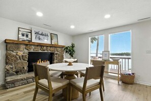 Hus - flera sängar - bubbelpool (Heron at Onyx Edge) | 3 sovrum, individuell inredning, unika möbler och sängkläder