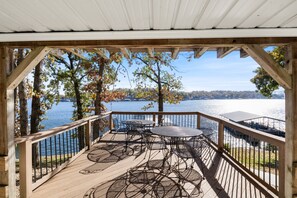 Outdoor dining - Expansive Decks, Firepit, Stunning Views All Over (Gravois Mills)