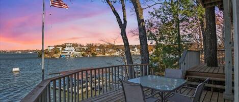 Maison, plusieurs lits, patio (Cozy Digs Lake Lodge) | Vue de la chambre
