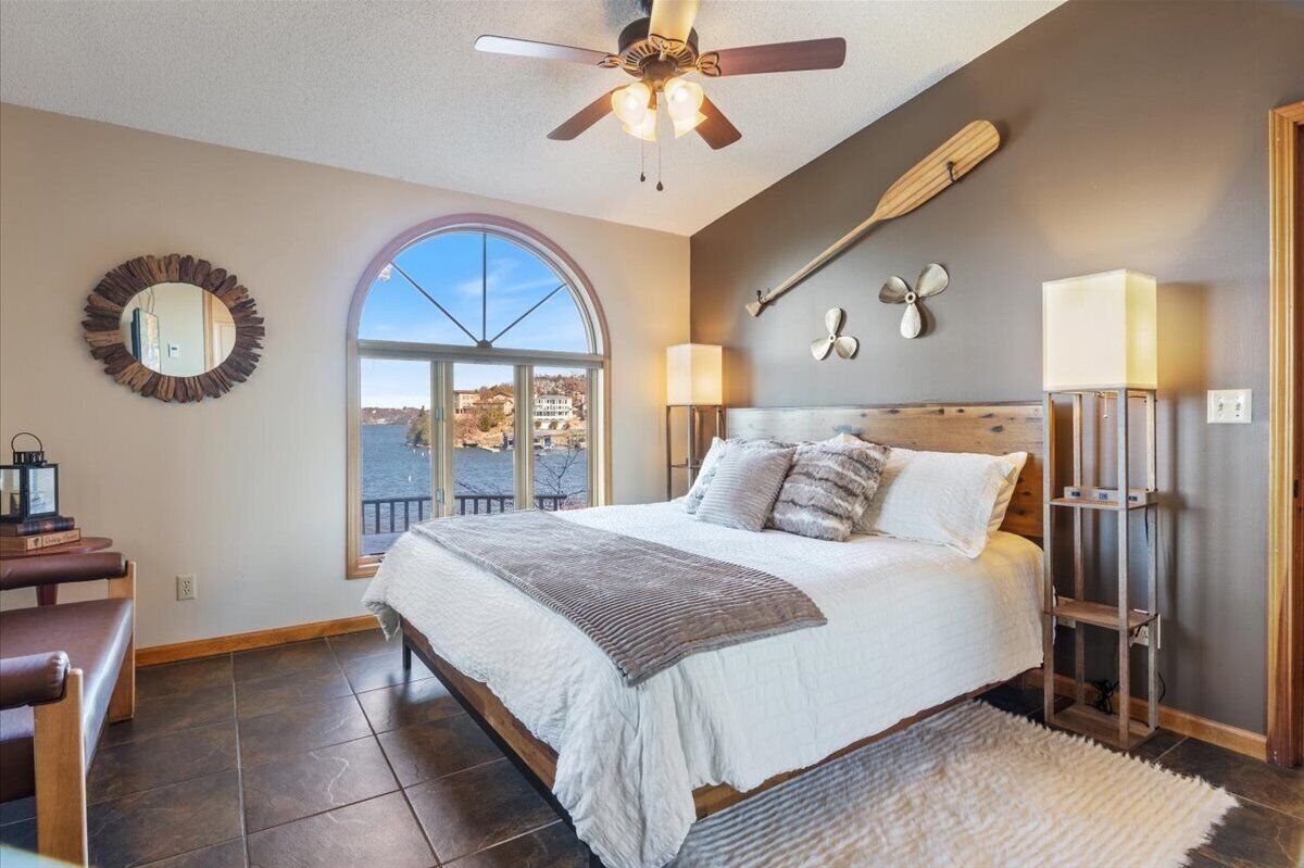 House, Multiple Beds, Patio (Cozy Digs Lake Lodge) | 5 bedrooms, individually decorated, individually furnished, bed sheets