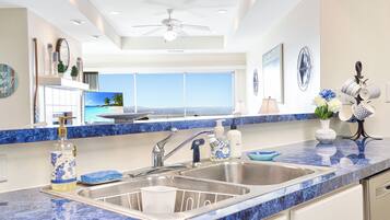Condo, Multiple Beds, Pool Access (Sunset Point) | Private kitchen