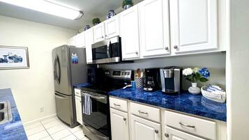 Condo, Multiple Beds, Pool Access (Sunset Point) | Private kitchen