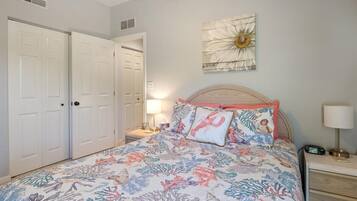 Condo, Multiple Beds, Pool Access (Emerald Escape) | 3 bedrooms, individually decorated, individually furnished, bed sheets