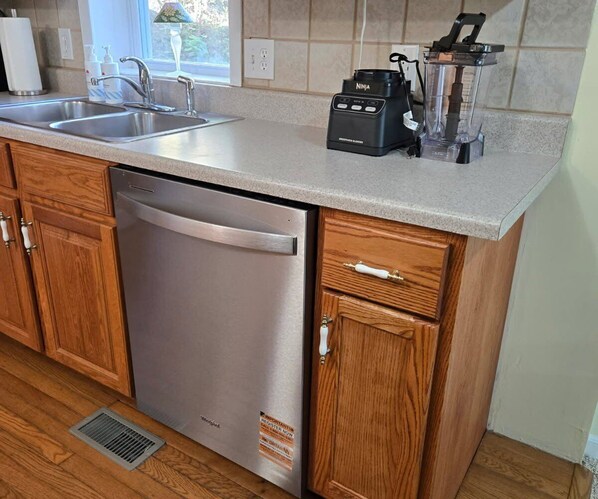 單棟房屋, 多張床, 露台 (Lighthouse Haven) | 私人廚房