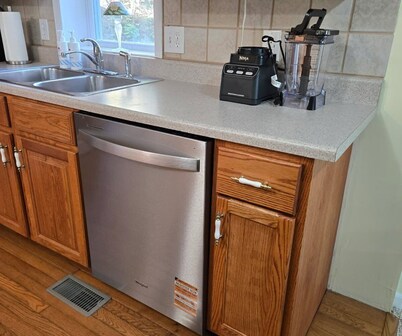 Lakefront Escape, Sunrise Views, Boat Slip & Community Dock Access