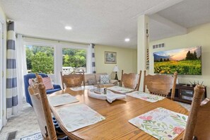 Hús - mörg rúm - verönd (Lighthouse Haven) | Að innan