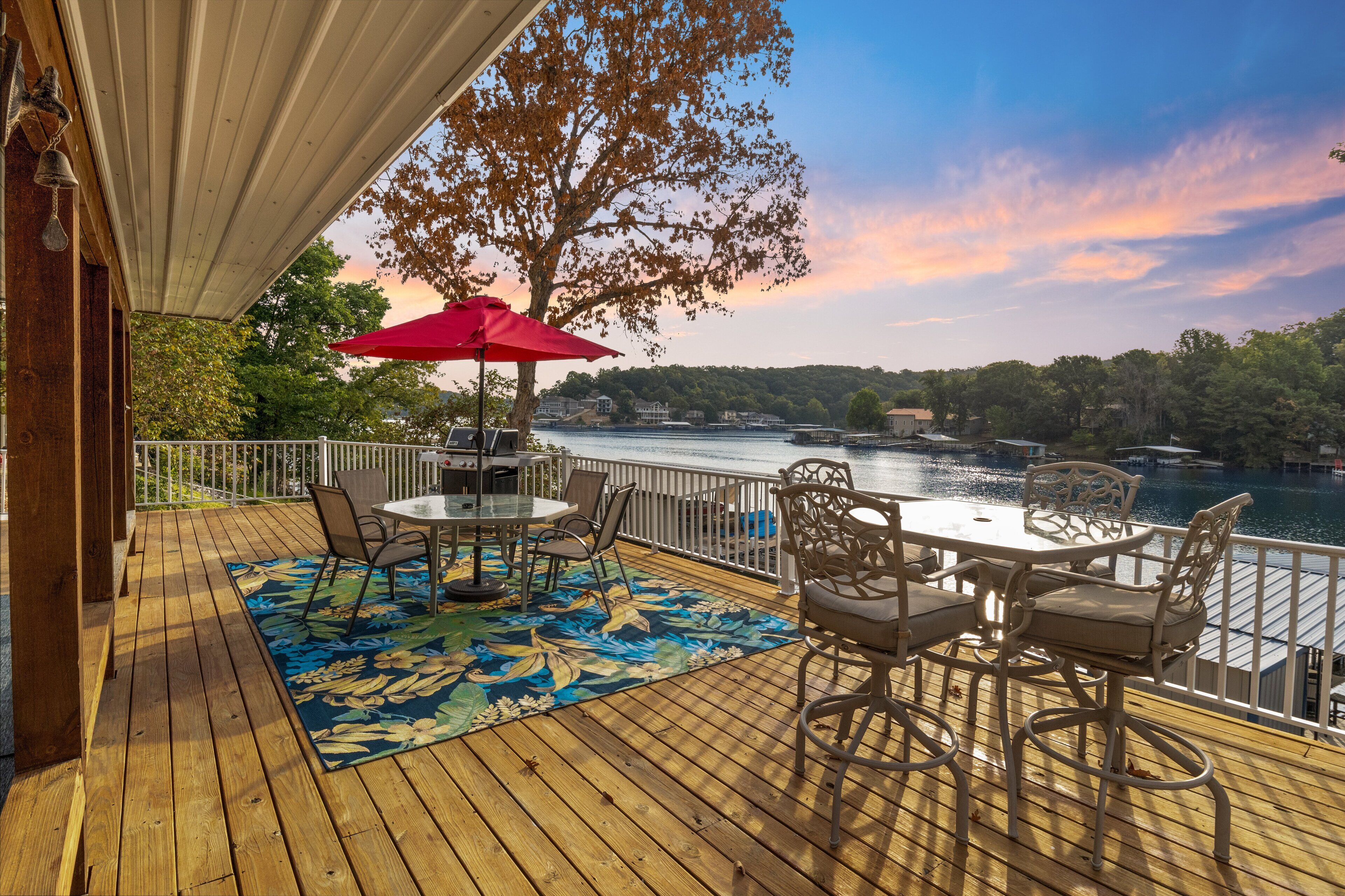 Casa, varias camas, patio (Aqua Vista) | Restaurante al aire libre