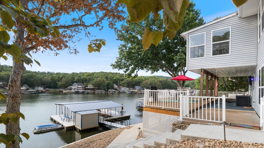 Pet-friendly Home, Great Dock, Waterfront, Lake Views, Boat Slip
