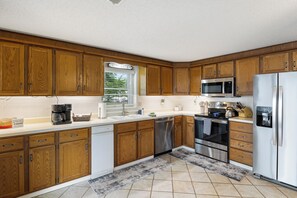 Private kitchen - Boat Slip, Fishing, Lake Views, Main Channel (Sunrise Beach)