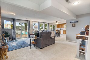 House, Multiple Beds, Patio (The Toasted Marshmallow) | Living area