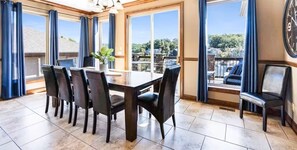 House, Multiple Beds, Hot Tub (Grande Porto Cima) | 7 bedrooms, individually decorated, individually furnished, bed sheets