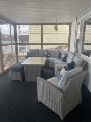 單棟房屋, 多張床, 露台 (Mimosa Escape) | 客廳