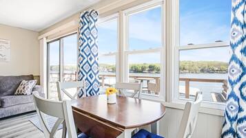 Ferienhaus, Mehrere Betten, Terrasse (Mimosa Escape) | Ausblick vom Zimmer