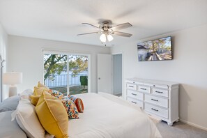 Huis, meerdere bedden, patio (Rum Runner) | 3 slaapkamers, individueel gedecoreerd, individueel gemeubileerd