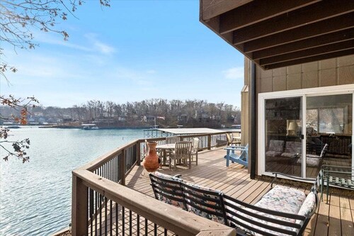 Expansive Deck, Beautiful Views, Private Dock & Boat Slip