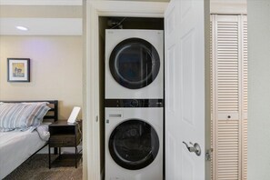 콘도, 침대(여러 개), 파티오 (Hawk's Hideout) | 세탁 시설/서비스