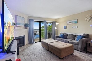 Kondominium, Beberapa Tempat Tidur, patio (Hawk's Hideout) | Area keluarga