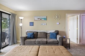 Kondominium, Beberapa Tempat Tidur, patio (Hawk's Hideout) | Area keluarga