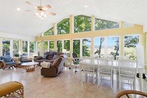 House, Multiple Beds, Patio (Ozark Oasis) | Living area