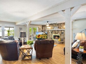 House, Multiple Beds, Patio (Ozark Oasis) | Living area - New! Lakefront Home -amazing Dock -22mm -sleeps 18 (Osage Beach)