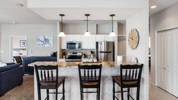 Condo, nhiều giường, bồn tắm nước nóng (Lovin' Lake Livin') | Bếp riêng