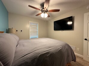 Ferienhaus, Mehrere Betten, Terrasse (Shady Valley Retreat) | 2 Schlafzimmer, individuell dekoriert, individuell eingerichtet