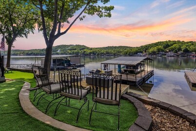 Private Dock, Bunkhouse, Firepit & Kayaks at Mm45