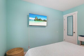 Casa, letti multipli, patio (Lakeside Serenity) | 3 camere, con stile personalizzato, con arredamento individuale