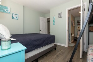 2 habitaciones, decoración personalizada y muebles diferentes 